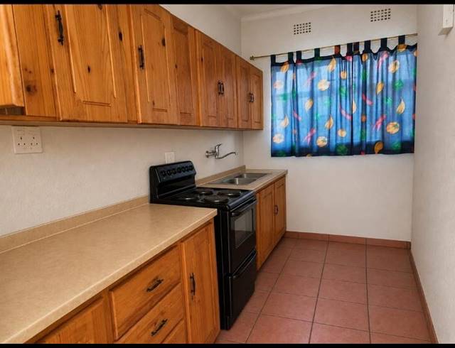 3 BEDROOM HOUSE FOR SALE IN WOODMERE